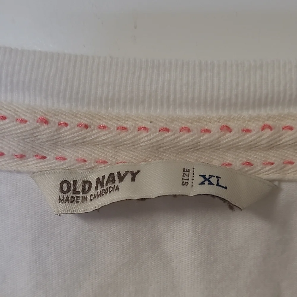 Old Navy White California Graphic Sweatshirt - Picture 3 of 6